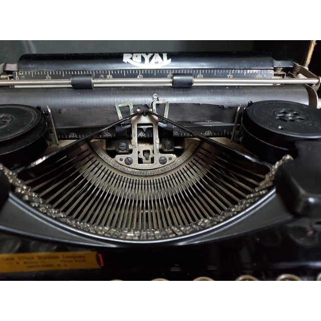 1927 Early Royal Portable Model P Typewriter For Sale - Image 13 of 18