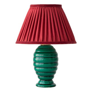 Art Deco French Emerald Green Ceramic Table Lamp with Ruby Silk Shade, 1930s For Sale