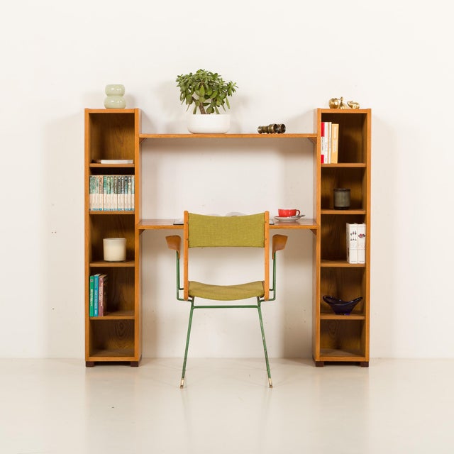 Mid-Century Modern Vintage Oak Desk from Hundevad & Co., Denmark, 1970s For Sale - Image 3 of 12