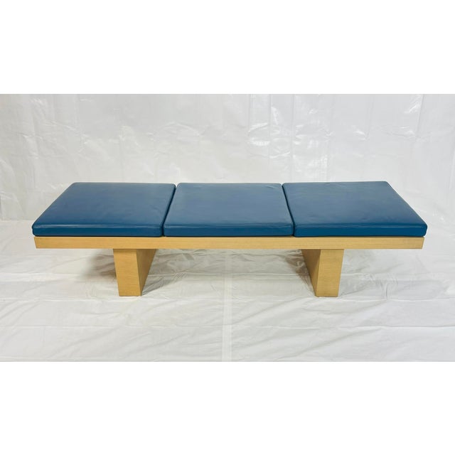 Mid-Century Modern 1980s Modernist Platform Bench With Blue Leather Cushions, Custom La Design For Sale - Image 3 of 18