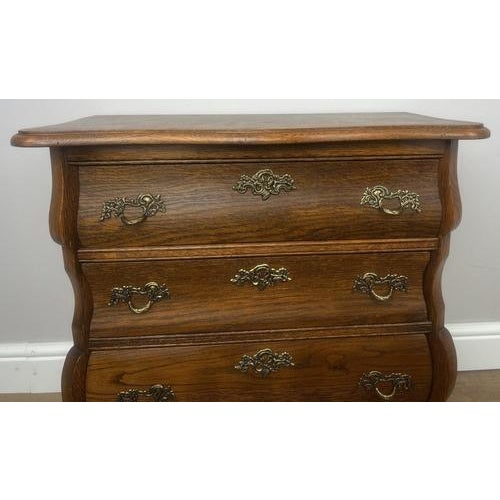 Vintage Chest of Drawers in Oak For Sale - Image 5 of 9