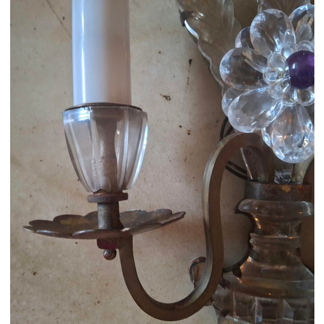 1920s French Regency Crystal Floral Wall Sconce Attributed to Maison Bagues For Sale - Image 12 of 18