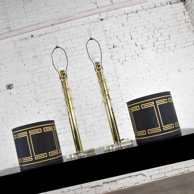 1970s Modern Hollywood Regency Lamps Lucite & Brass Plate Black With Shades Style Karl Springer - A Pair For Sale - Image 11 of 16