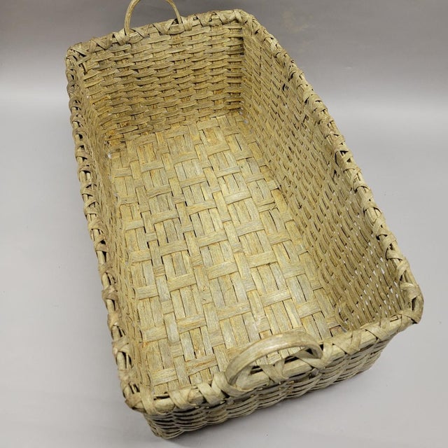 Late 19th Century Antique American North Carolina Painted 2 Handled Gathering Basket For Sale - Image 5 of 12