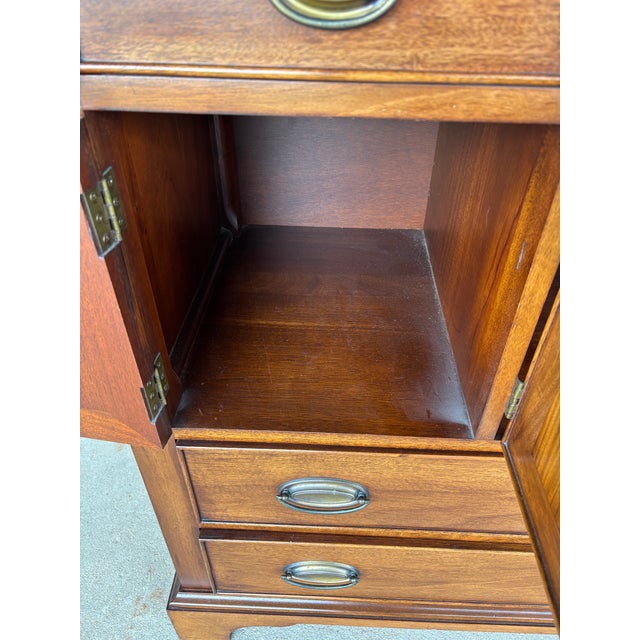 Craftique Mahogany Federal Style 54" Sideboard-Buffet For Sale - Image 9 of 17