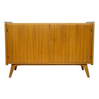 Mid-Century Modern Sideboard in Walnut, 1960er For Sale