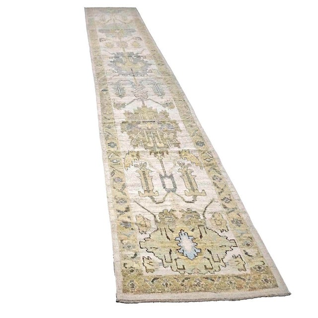 Condition: New Origin: Turkey Design: Oushak Actual size: 3'2" X 18'6" Thickness: 1/8" - 1/4" Colors: Yellow, Gray, Ivory,...
