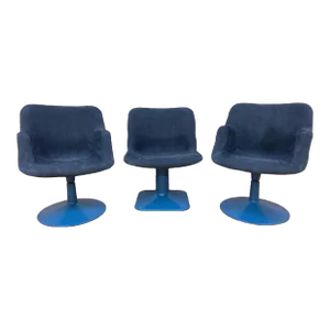 Mid Century Modern "Junior" Swivel Chairs by Yrjö Kukkapuro for Haimi Newly Reupholstered Blue Suede - Set of 3
