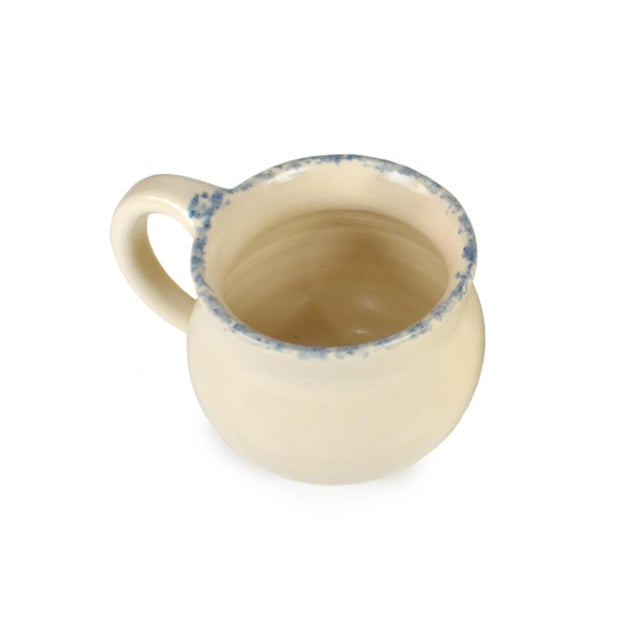 Ceramic Mid 20th Century Hand Painted East Texas Pottery Spring Heart Cups Mugs - Set of 4 For Sale - Image 7 of 8