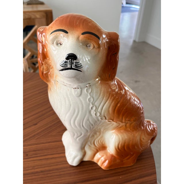 Early 1900s Staffordshire Spaniel Figurine by Sadler China, England For Sale - Image 10 of 11