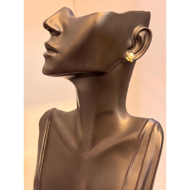 Arts & Crafts Akoya Pearl Stud Earring with Tiny Diamond & Emerald in 18 Karat Yellow Gold For Sale - Image 3 of 18