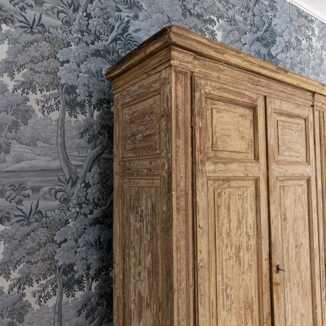 18th C. Italian Housekeeper's Cupboard in Original Paint For Sale - Image 15 of 17