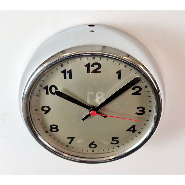 Vintage Wall Clock from Pragur, 1940s For Sale - Image 4 of 18