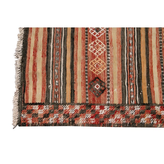 Mid-20th Century Vintage Kilim Rug 4' 8" X 8' 7'' For Sale In New York - Image 6 of 13