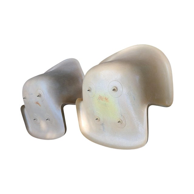 Pair of Fiberglass Armchairs With Angled Profiles in the Style of Lawrence Peabody For Sale - Image 11 of 11