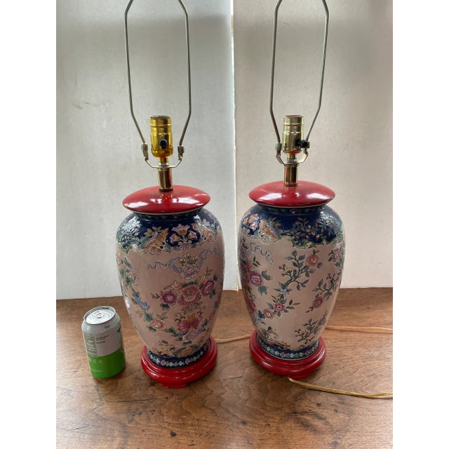 Late 20th Century Vintage Set of 2 Chinoiserie Table Lamps - Ginger Jar Lamps - Floral Porcelain Ceramic For Sale - Image 5 of 11