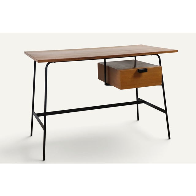 Designed by Pierre Paulin in the late 1950s for Thonet France, the CM178 desk perfectly illustrates the designer's early...