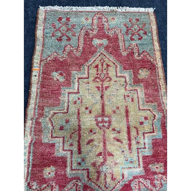 Turkish Yastik Rug 2'1" x 2'7" For Sale - Image 4 of 5