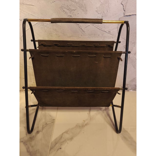 Metal Mid-Century Modern Three-Tier Newspaper Rack in Brass and Leather, 1960s For Sale - Image 7 of 9