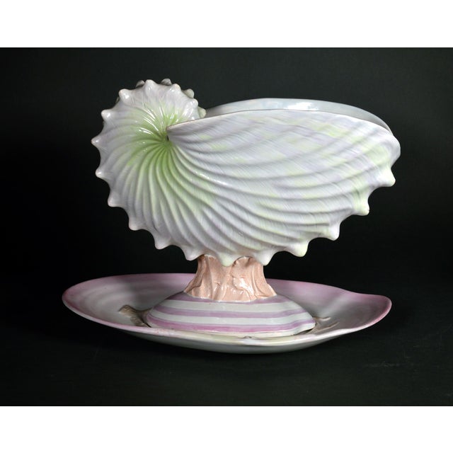 Pink Wedgwood Pearlware Nautilus Shell Part Dessert Service in Pink and Yellow Circa 1800–1815 For Sale - Image 8 of 11