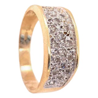 14 Karat Yellow Gold and Diamond Encrusted Fashion Ring 0.50 TDW, Size 7.5 For Sale