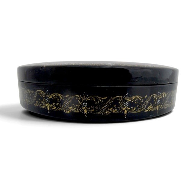 Traditional Russian Fairy Tale Dead Princess & 7 Bogatyrs Hand Painted Lacquer Box For Sale - Image 3 of 8
