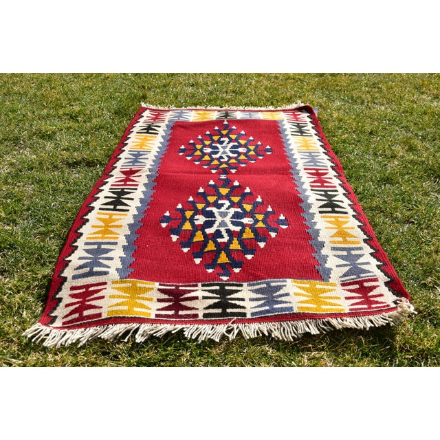 1980 Turkish Red Geometric Oushak Kilim For Sale - Image 4 of 13