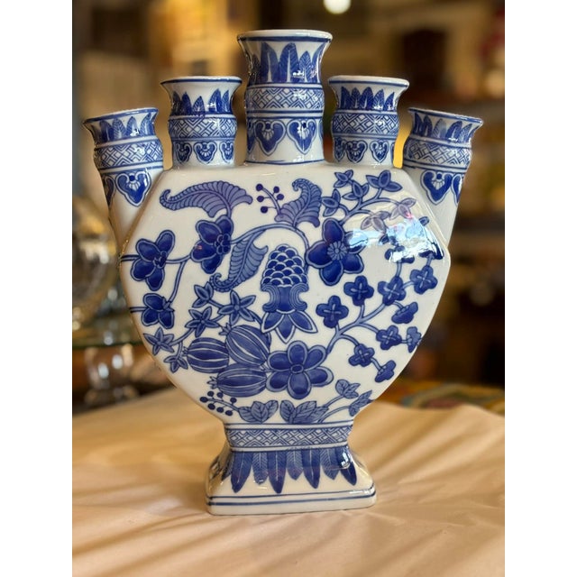 Vintage Chinese Blue and White Tulip Vase Vase For Sale In Saint Louis - Image 6 of 9
