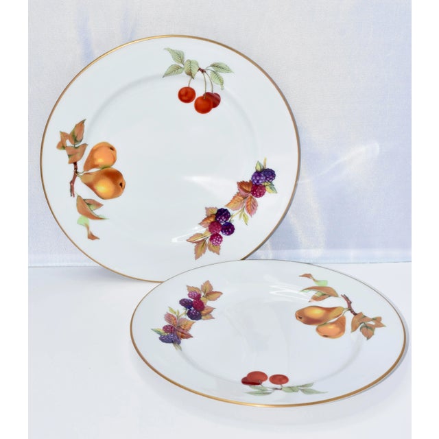 White 1990s Royal Worcester Evesham Plates Berries, Pear & Gold Trim- Set of 5 For Sale - Image 8 of 8