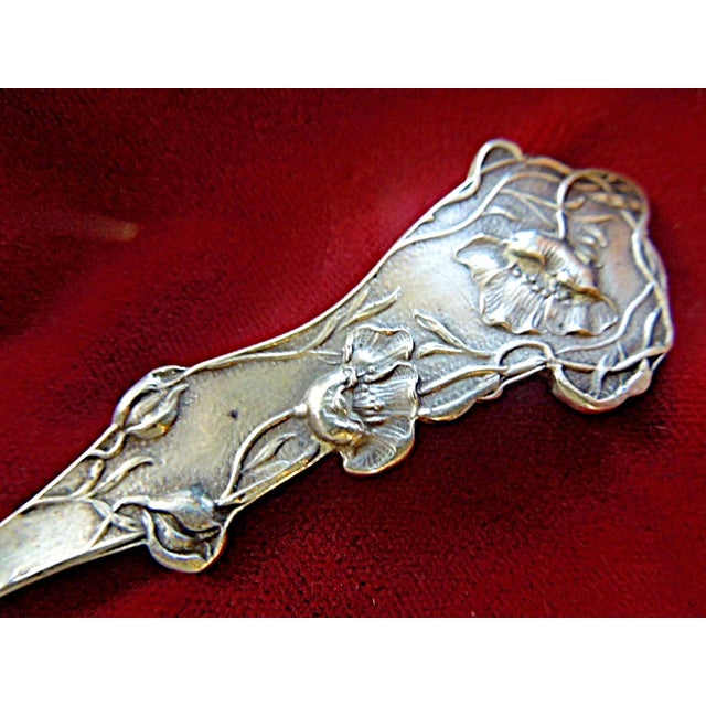 Art Nouveau Rare Paye & Baker Poppy Sterling Silver Souvenir Spoon 'Stanford Memorial Church Palo Alto' For Sale - Image 3 of 6