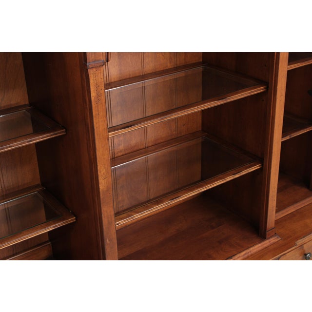 Nichols & Stone Williamsburg Maple Bookcase Display Cabinet For Sale - Image 9 of 18