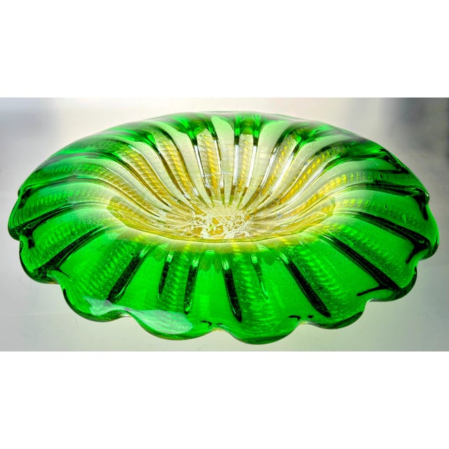 Mid-Century Modern 1950s Barovier Attributed Large Mid-Century Murano Art Glass, 24k Gold Infused Hand Blown Bowl For Sale - Image 3 of 10