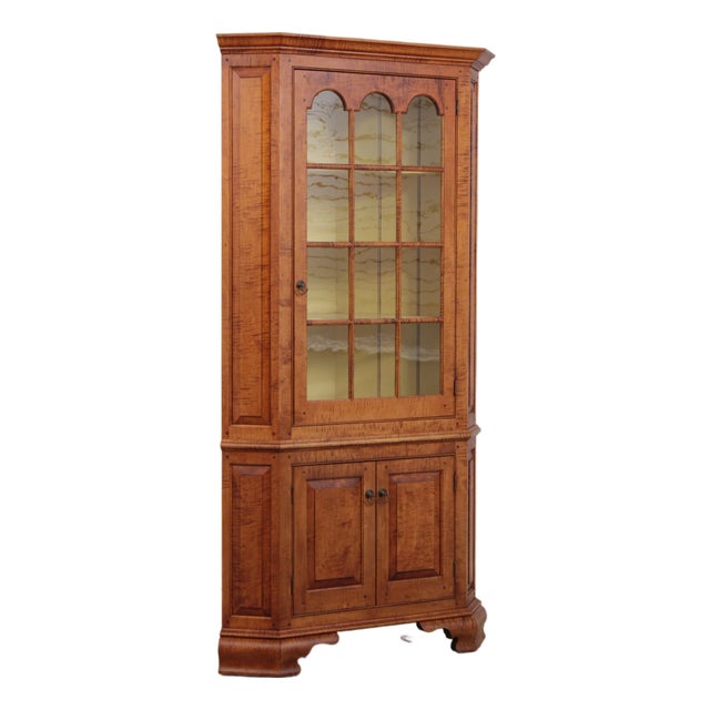 David Smith Tiger Maple 2 Piece Country Corner China Cabinet For Sale