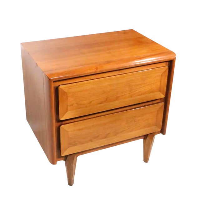 American of Martinsville Mid Century Two Drawer Night Stand by American of Martinsville C. 1950/60's For Sale - Image 4 of 11
