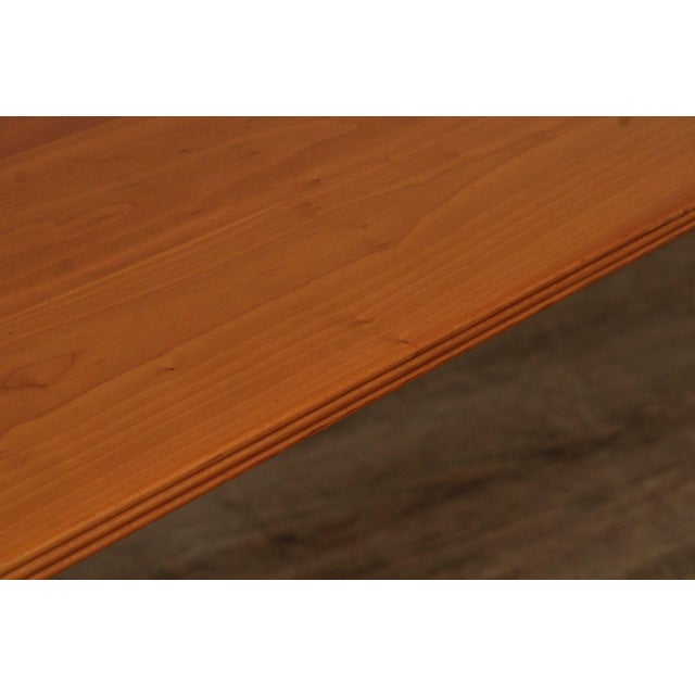 Late 20th Century Pompanoosuc Mills Shaker Farmhouse Style Cherry Dining Table For Sale - Image 5 of 12