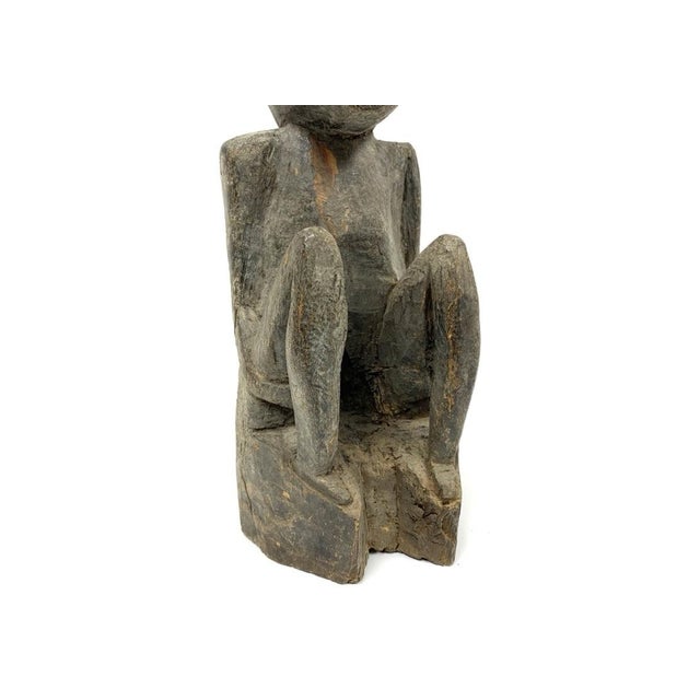 1960s Tribal Sculpture of a Squatting Man For Sale - Image 9 of 10