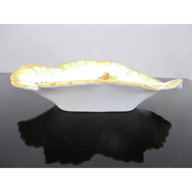 Early 20th Century Herend Porcelain Queen Victorian Gold Trim Trinket Leaf Dish Tray For Sale - Image 5 of 11