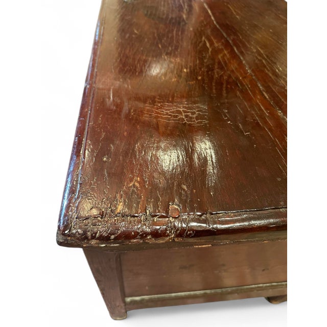 Brown English Renaissance 17th Century Solid Oak Chest Trunk For Sale - Image 8 of 17