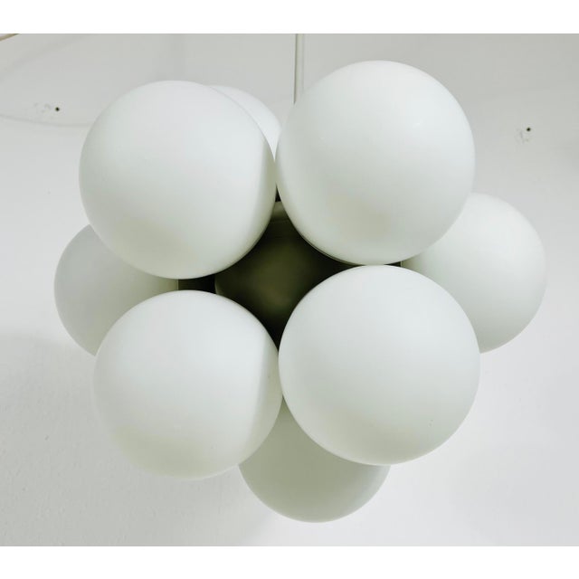1960s Atomic Kaiser Midcentury White 12- Arm Space Age Chandelier, 1960s, Germany For Sale - Image 5 of 11