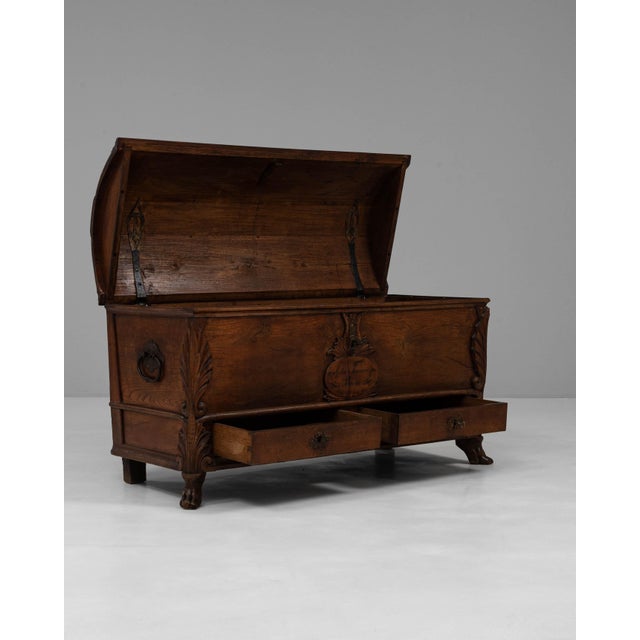 Traditional 19th Century Italian Wooden Trunk In Original Patina For Sale - Image 3 of 18