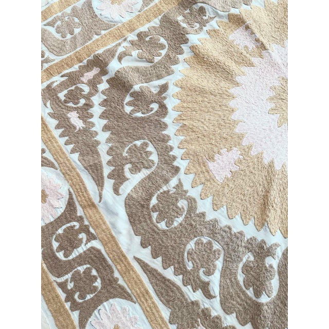 Textile Suzani Embroidered Wall Hanging - Neutral Tan Uzbek Tablecloth For Sale - Image 7 of 9