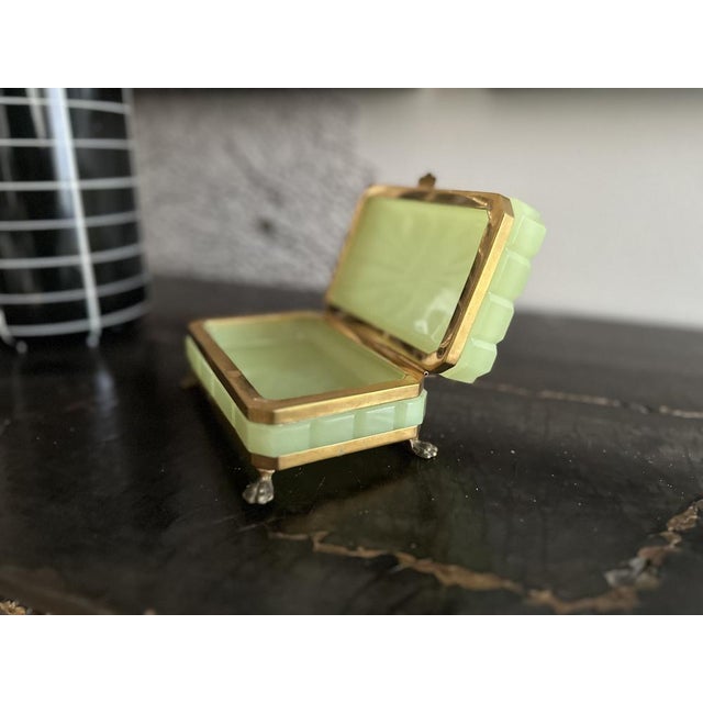 19th Century French Opaline Glass Box in Pistachio Green, 1880s For Sale - Image 9 of 18