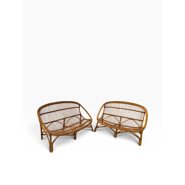 Beautiful 2-seater rattan basket benches, an iconic 1960s design What you get exactly: • The style: It's called a shell...
