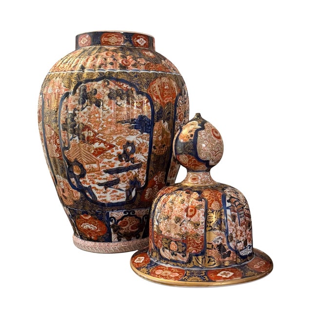 Late 19th Century Japanese Imari Ribbed Porcelain Floor Vase For Sale - Image 4 of 11