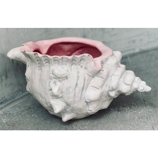1978 Vintage Hollywood Regency Ceramic Conch Beach Shell Pink Coastal Cachepot, Planter For Sale - Image 11 of 12