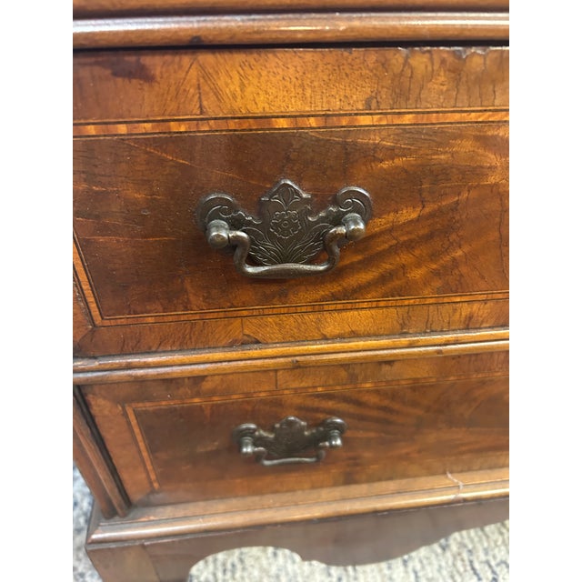 1950s Vintage Small 3 Drawer Georgian Commode With Chippendale Style Brasses For Sale - Image 5 of 12