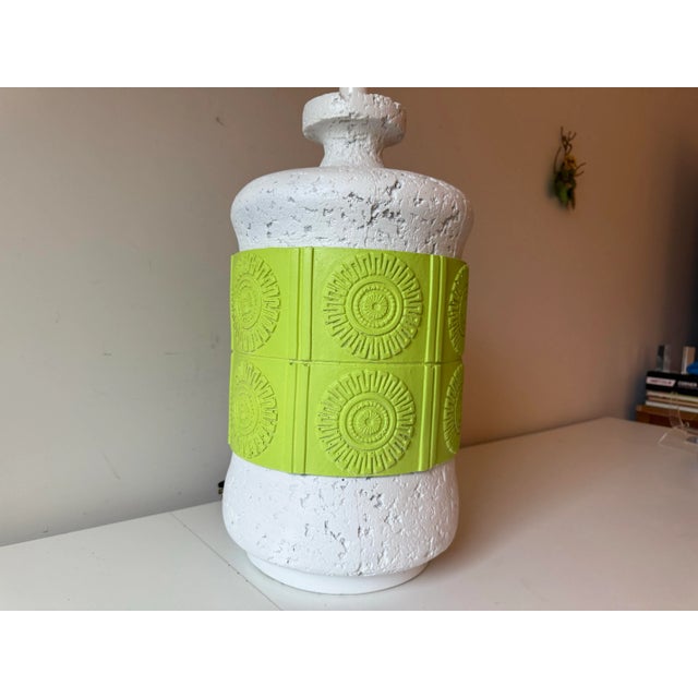 1970s 1970s Floral Barrel Table Lamp For Sale - Image 5 of 10