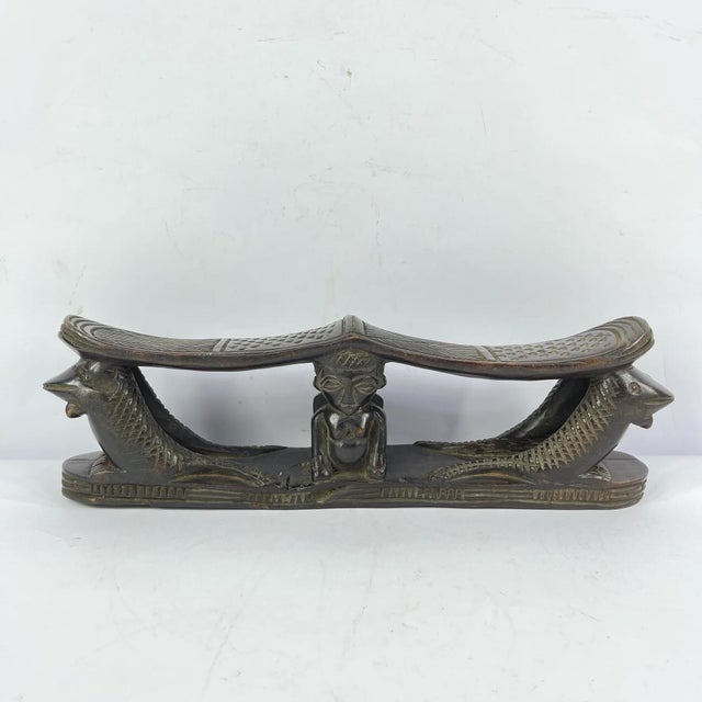 Early 20th Century Early 20th Century Songye Double Headrest with Lizards For Sale - Image 5 of 9