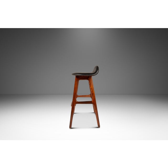 1960s Set of Two ( 2 ) Danish Modern Model Od-61 Counter Height Bar Stools in Rosewood by Erik Buch for o.d. Mobler, Denmark, 1960's For Sale - Image 5 of 18