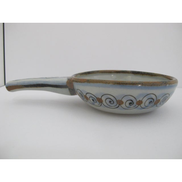 El Palomar Ken Edwards Blue Bird Tonala Mexico Folk Art Hanging Pot With Handle For Sale In Portland, OR - Image 6 of 14
